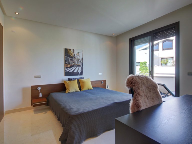 Apartment for Sale in Marbella, Malaga 15