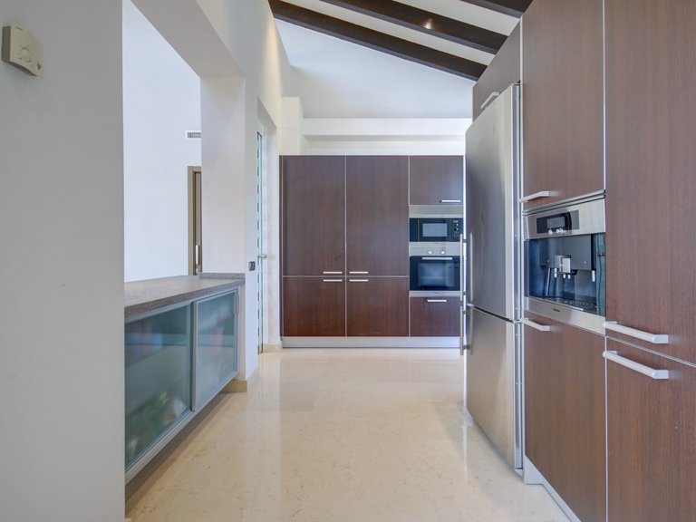 Apartment for Sale in Marbella, Malaga 8