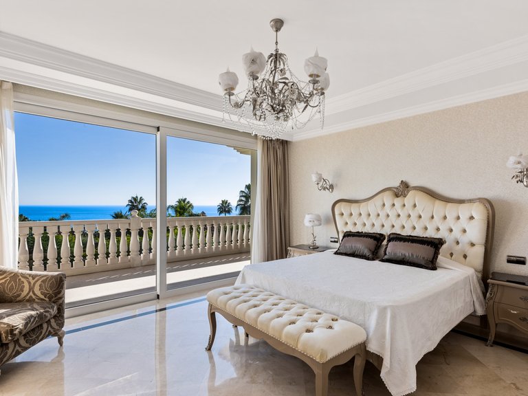 Villa for Sale in Marbella, Malaga 3