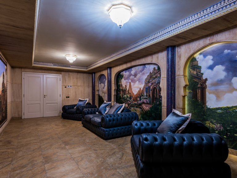 Villa for Sale in Marbella, Malaga 9