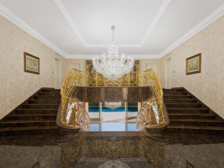 Villa for Sale in Marbella, Malaga 14