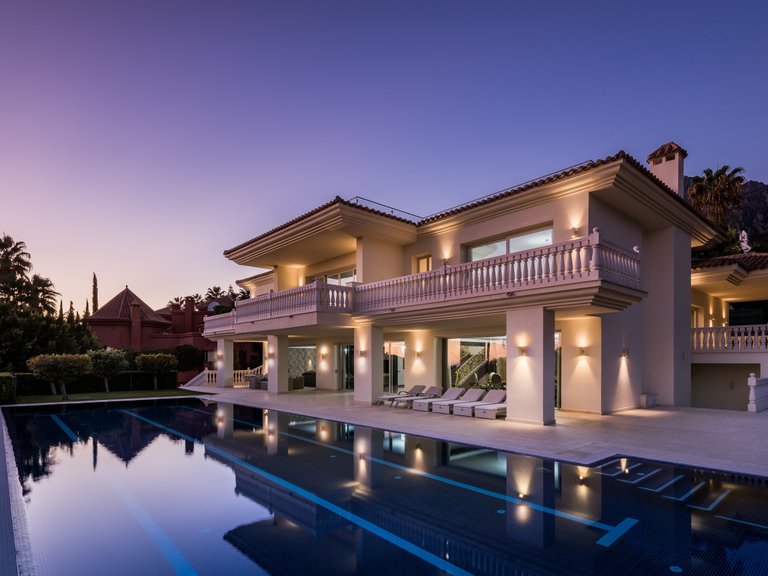 Villa for Sale in Marbella, Malaga 1