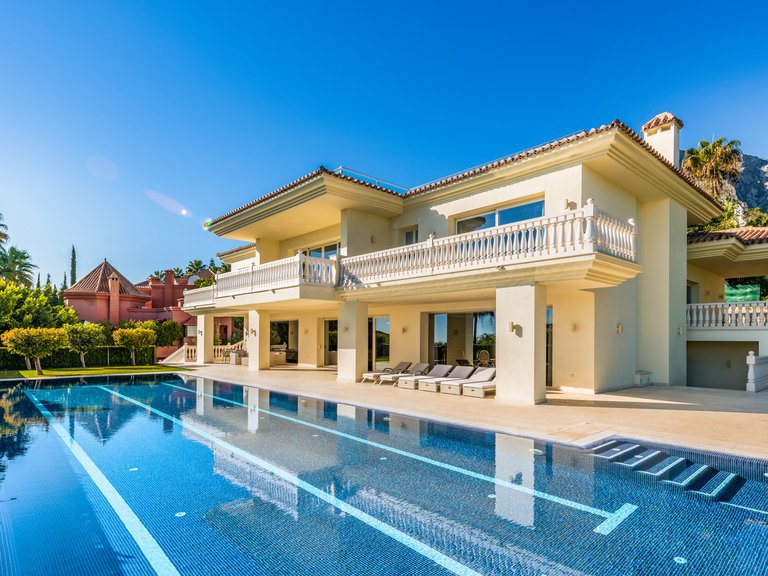 Villa for Sale in Marbella, Malaga 13
