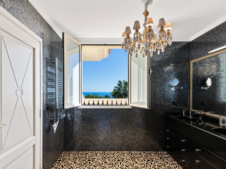 Villa for Sale in Marbella, Malaga 17