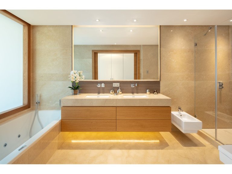 Apartment for Sale in Marbella, Malaga 4