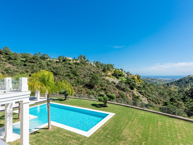 Villa for Sale in Marbella, Malaga 4