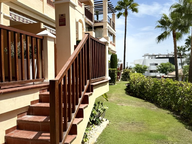 Apartment for Sale in Benahavis, Malaga 18