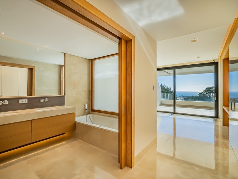 Apartment for Sale in Marbella, Malaga 13