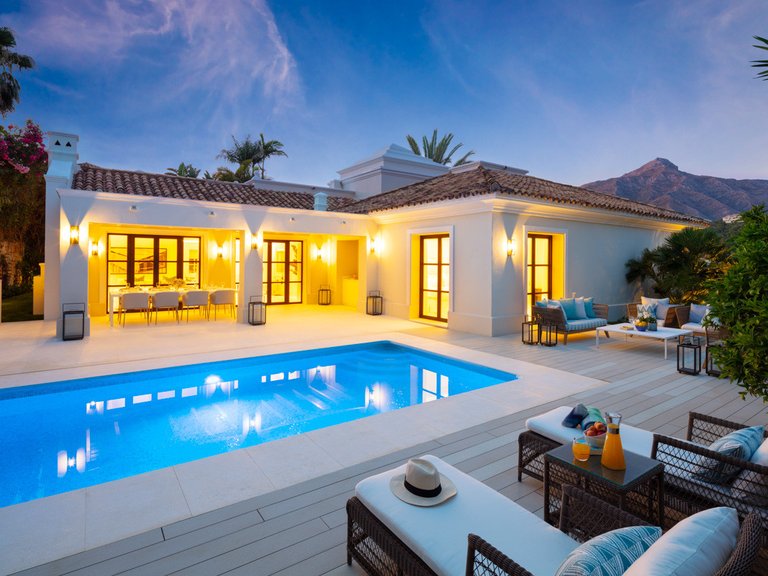Villa for Sale in Marbella, Malaga 1