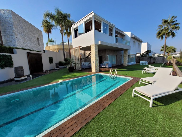 Villa for Sale in Benahavis, Malaga 1