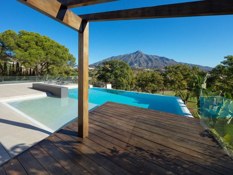 Villa for Sale in Marbella, Malaga 13