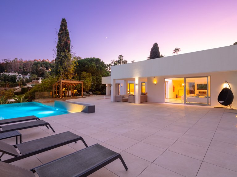 Villa for Sale in Marbella, Malaga 29