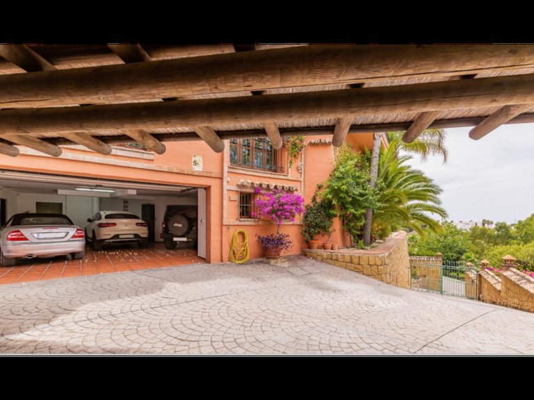 Villa for Rent in Benahavis, Malaga 15