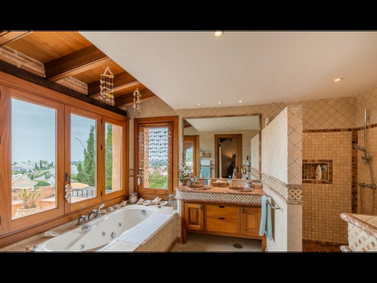 Villa for Rent in Benahavis, Malaga 5