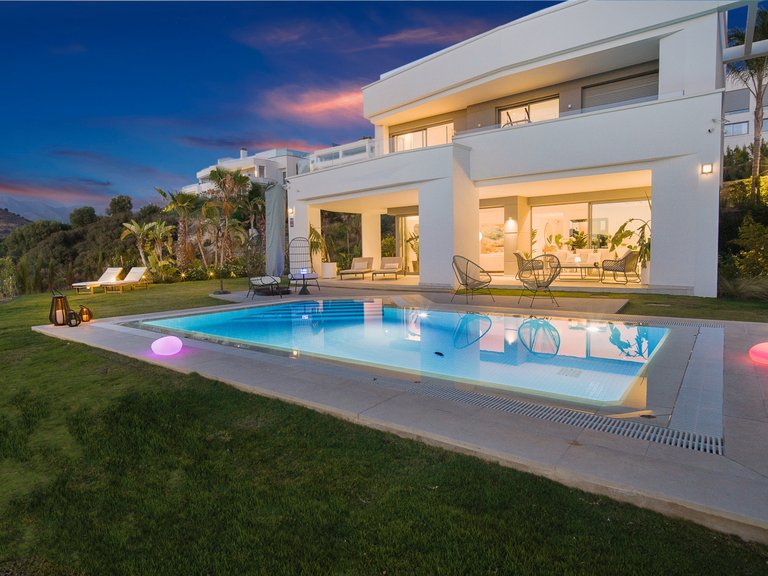 Villa for Sale in Marbella, Malaga 42
