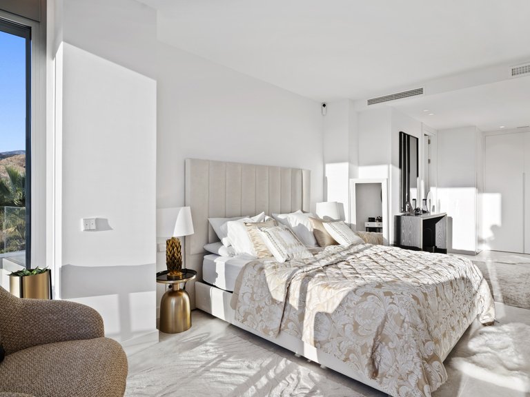 Villa for Sale in Marbella, Malaga 11