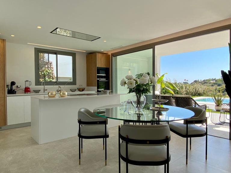 Villa for Sale in Marbella, Malaga 17