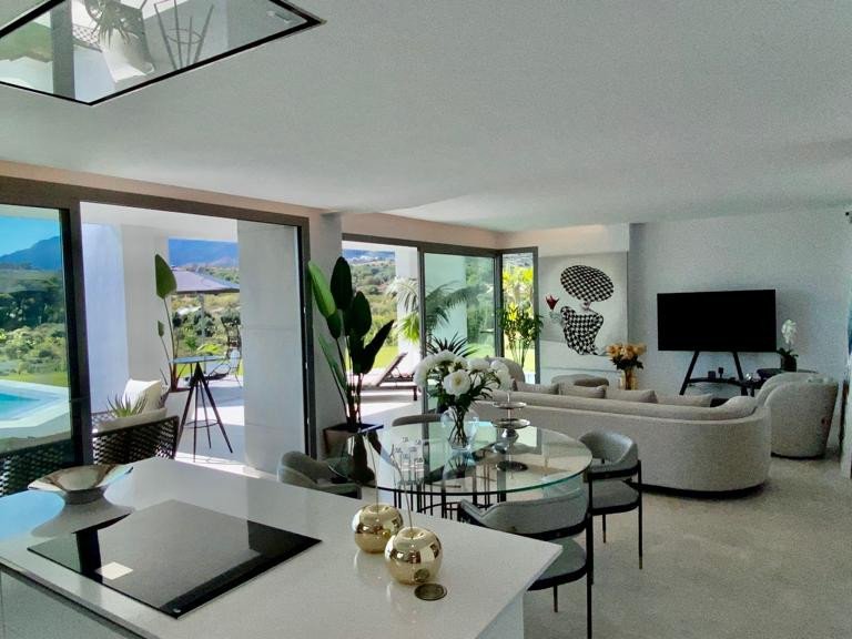 Villa for Sale in Marbella, Malaga 18