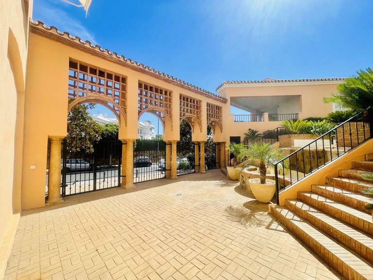 Apartment for Sale in Marbella, Malaga 20