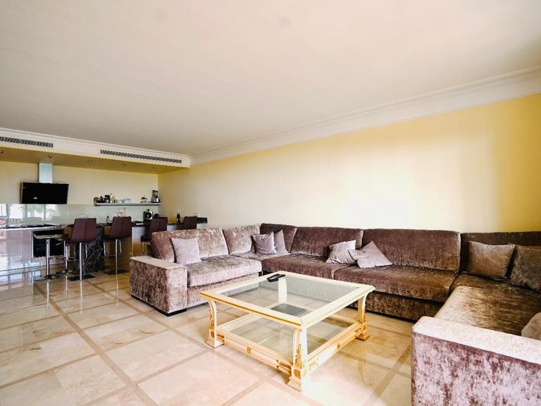 Apartment for Sale in Estepona, Malaga 4