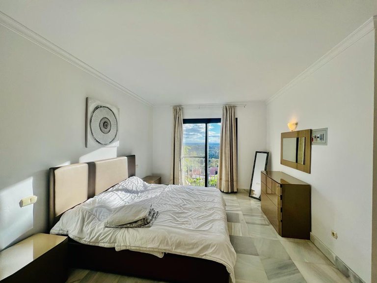 Apartment for Rent in Benahavis, Malaga 9