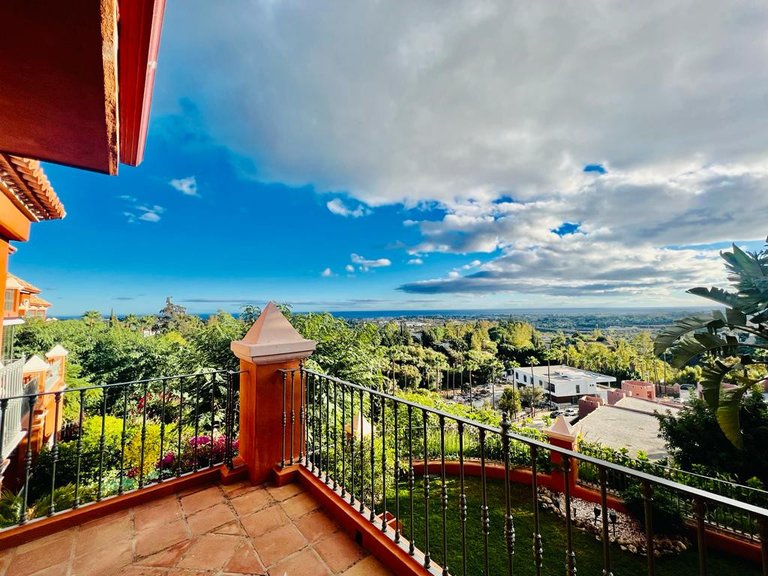 Apartment for Rent in Benahavis, Malaga 25