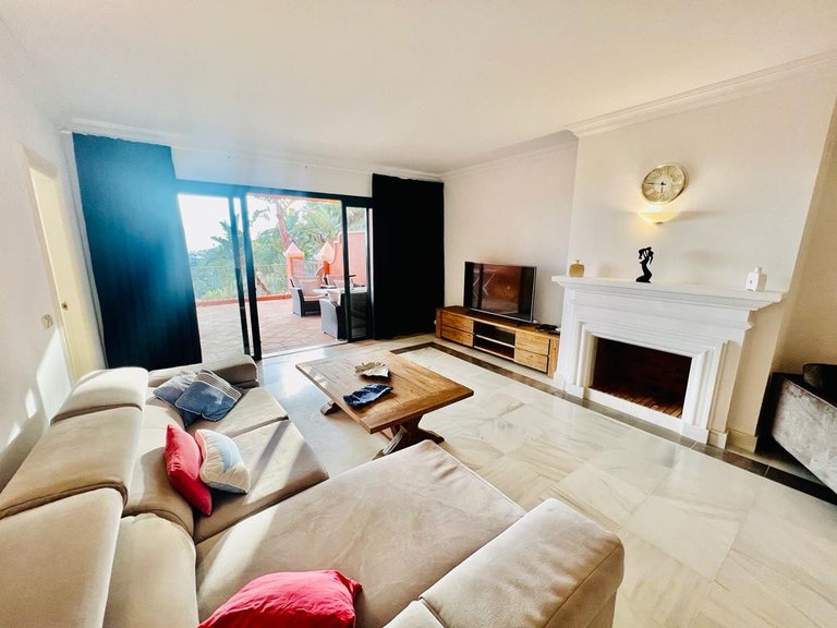 Apartment for Rent in Benahavis, Malaga 6