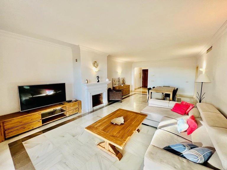 Apartment for Rent in Benahavis, Malaga 7