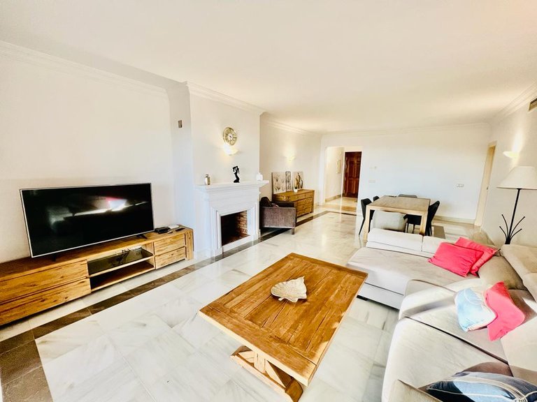 Apartment for Rent in Benahavis, Malaga 19
