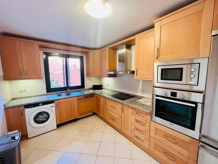 Apartment for Rent in Benahavis, Malaga 29