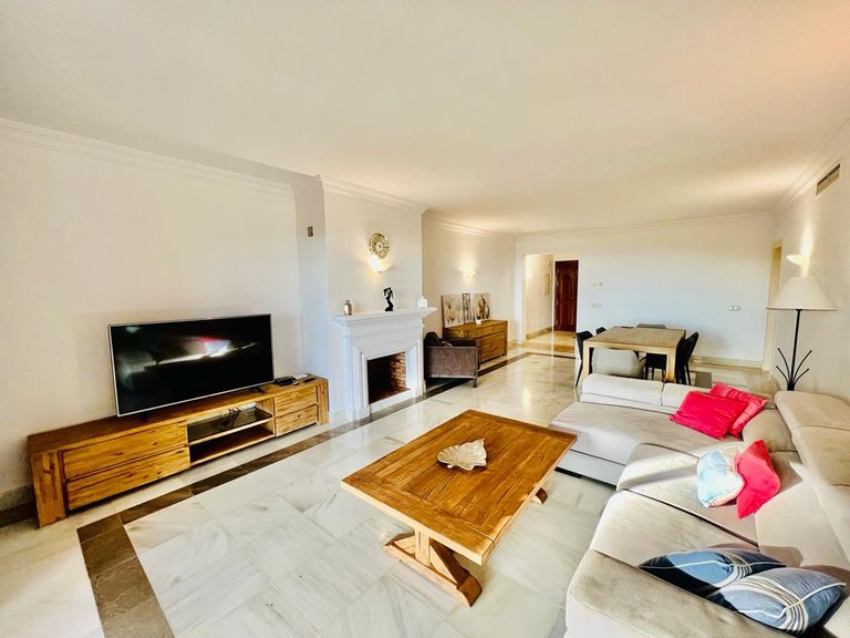 Apartment for Rent in Benahavis, Malaga 17