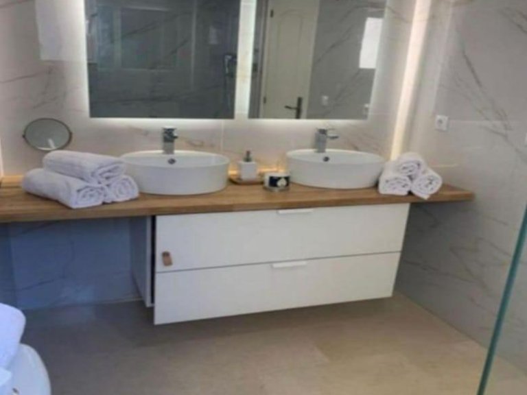 Apartment for Sale in Marbella, Malaga 5