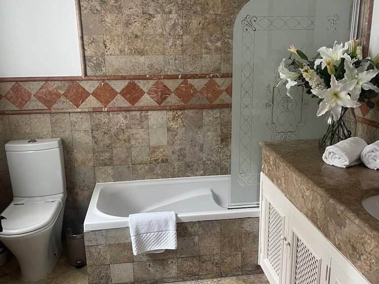 Villa for Rent in Marbella, Malaga 25