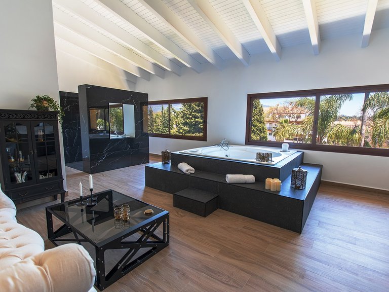 Villa for Rent in Marbella, Malaga 4