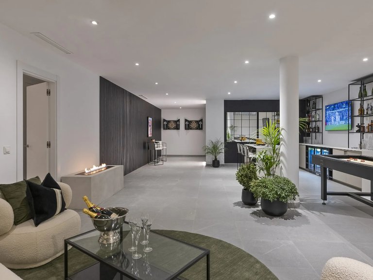 Villa for Sale in Marbella, Malaga 12