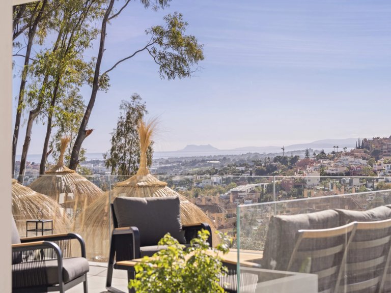 Villa for Sale in Marbella, Malaga 18