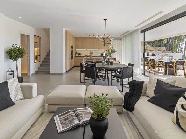 Villa for Sale in Marbella, Malaga 3