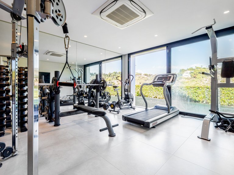 Villa for Sale in Marbella, Malaga 24