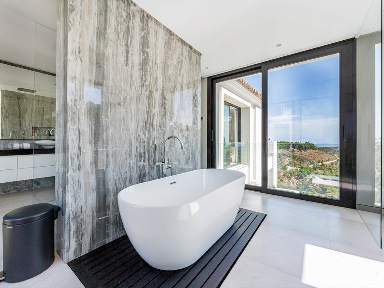 Villa for Sale in Marbella, Malaga 5