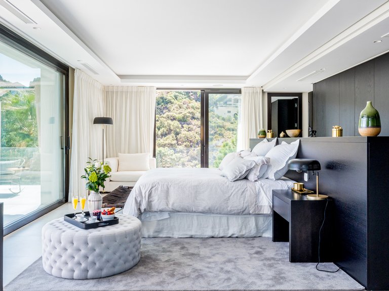 Villa for Sale in Marbella, Malaga 8