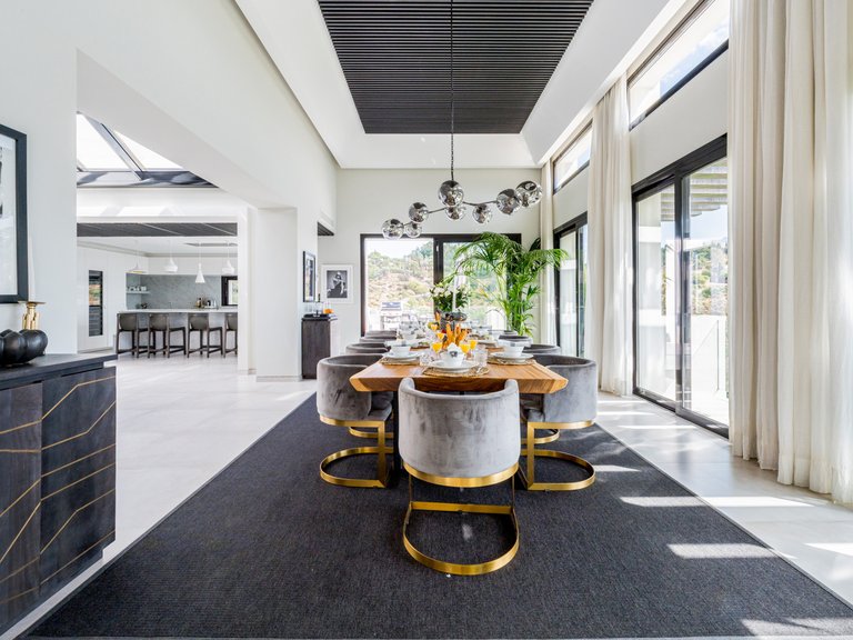 Villa for Sale in Marbella, Malaga 18