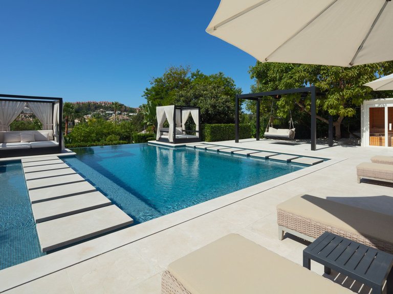 Villa for Sale in Marbella, Malaga 32