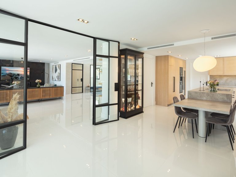 Villa for Sale in Marbella, Malaga 24