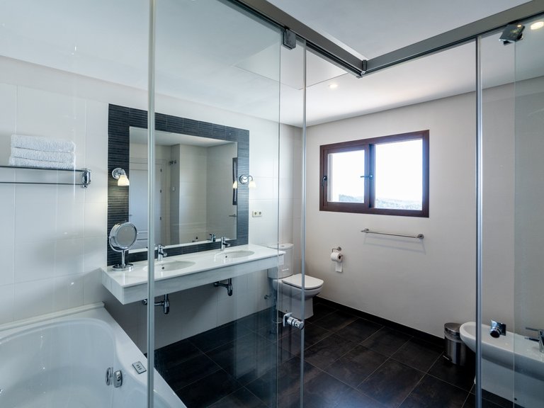 Villa for Sale in Marbella, Malaga 19