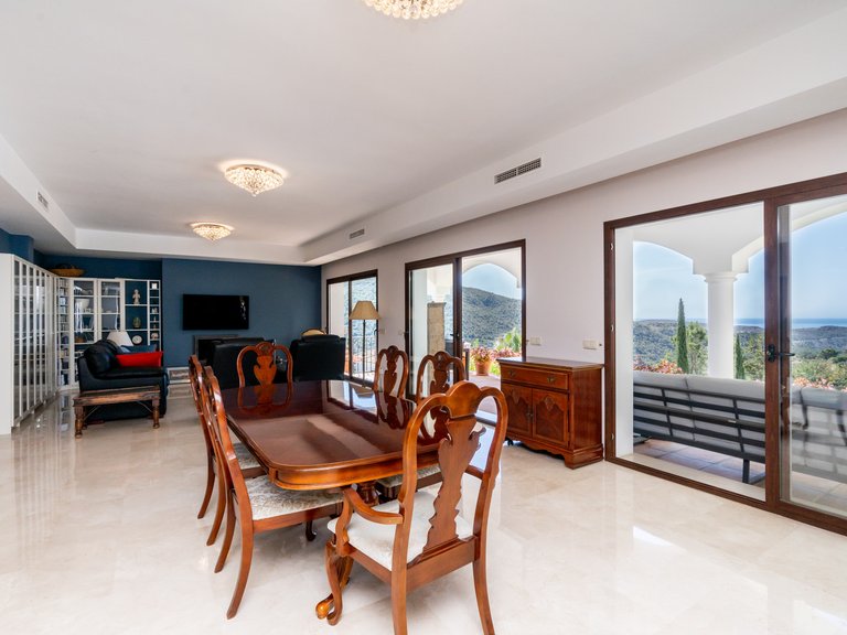 Villa for Sale in Marbella, Malaga 40