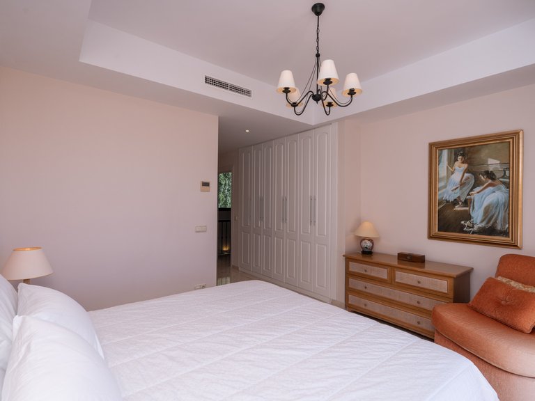 Villa for Sale in Marbella, Malaga 25