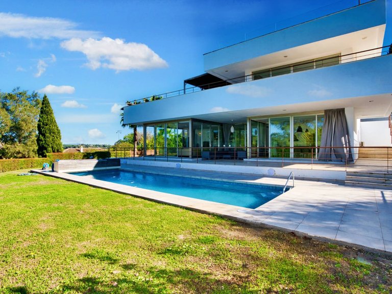 Villa for Sale in Sotogrande, Cadiz 1