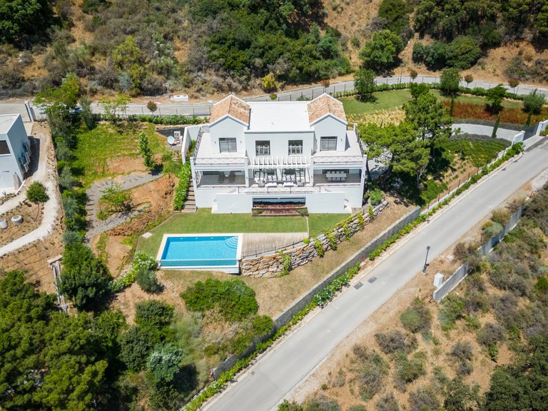 Villa for Sale in Marbella, Malaga 4