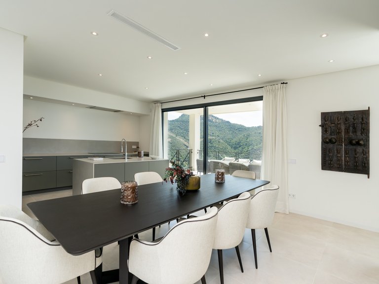 Villa for Sale in Marbella, Malaga 15