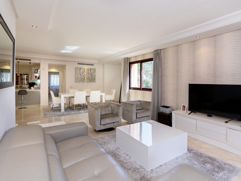 Apartment for Sale in Estepona, Malaga 8